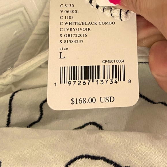 Free people crop top. Brand new purchased 11 days ago for 🏷️ $168 - Picture 5 of 14